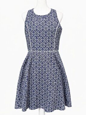 Under Skies Blue & White Fit & Flare Dress - Size M - Pockets!